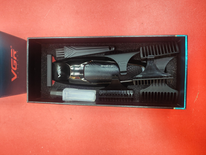 Машинка для стрижки VGR V-030