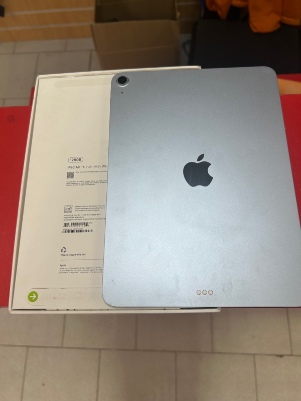 Планшет Apple iPad Air 11 (2025)