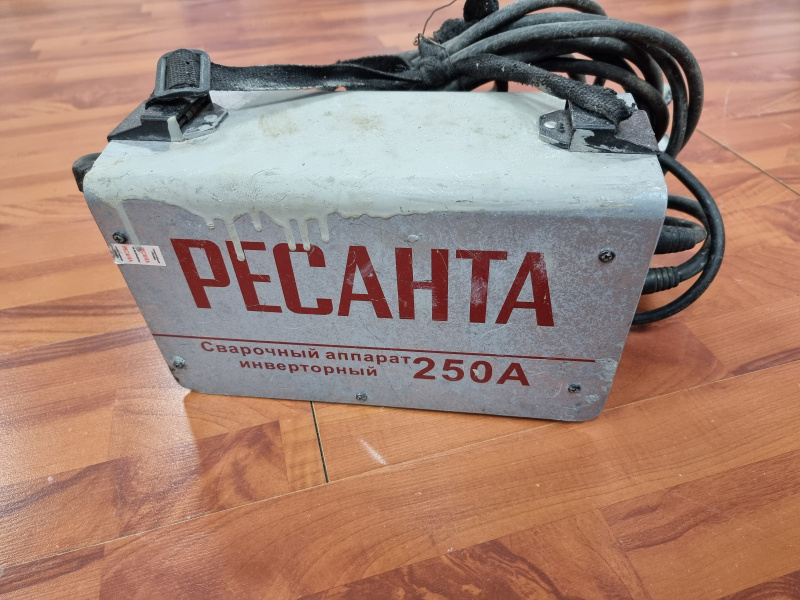 Инверторный полуавтомат (MIG-MAG) Ресанта 250А