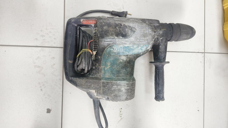 Отбойный молоток Makita 4501c